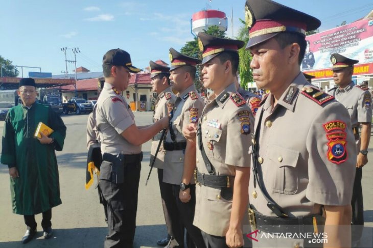 Kapolres HSU pimpin serah terima jabatan