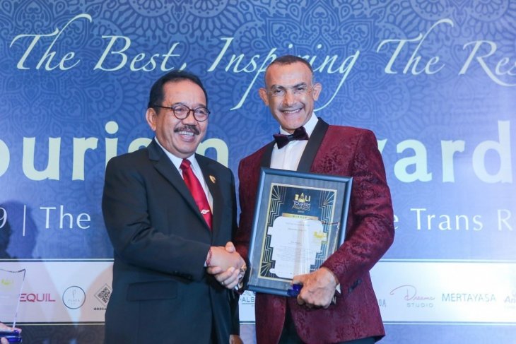 The Trans Resort terima penghargaan