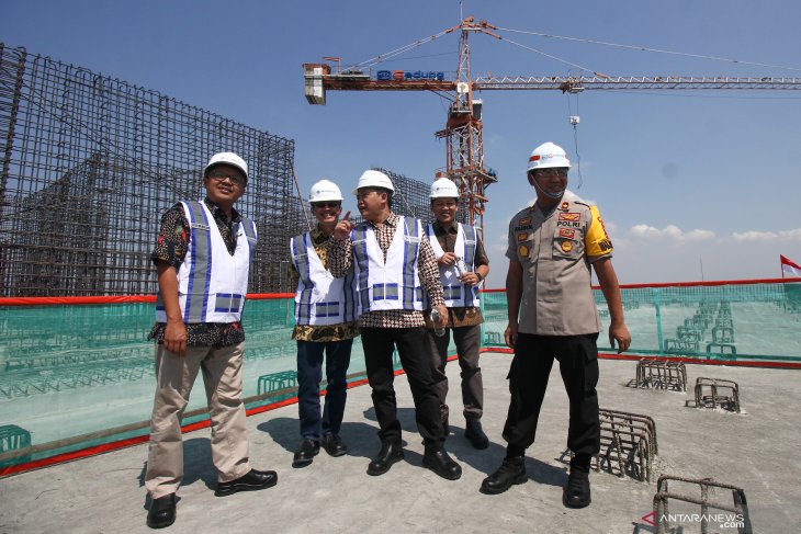 Topping Off Poros Maritim Tower