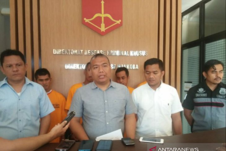 Ditreskrimsus Polda Babel tahan tiga penambang ilegal di kawasan bandara