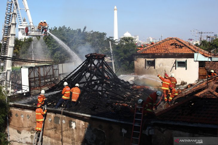 Kebakaran Di Surabaya