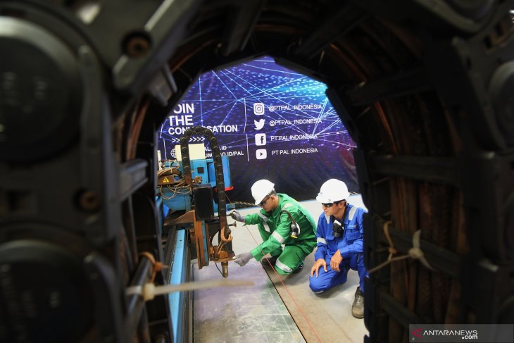 Pembuatan kapal bantu rumah sakit