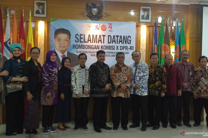 Pada kunjungan Komisi X DPR, Rektor Unja sampaikan permasalahan SBMPTN