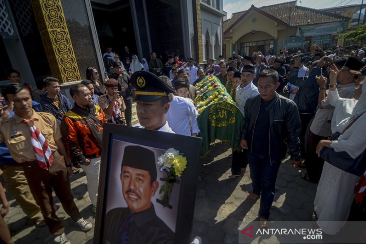 Mantan Bupati Kabupaten Bandung Barat Abu Bakar meninggal dunia 