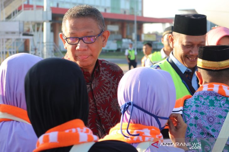 Gubernur Kalbar lepas jemaah calon haji kloter 11