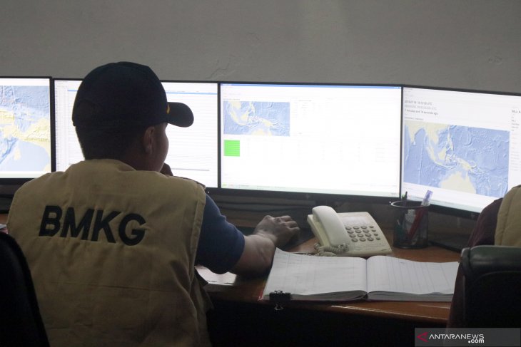 BMKG Masyarakat Maluku perlu pahami zona aktif gempa
