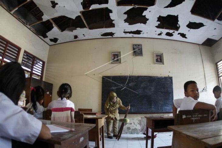 Hari pertama masuk sekolah