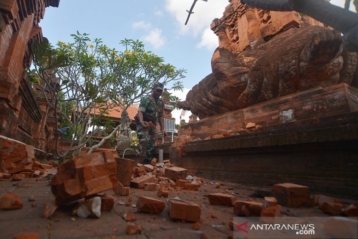 Kerusakan akibat gempa Bali