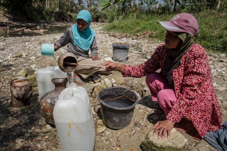 Warga kesulitan air bersih