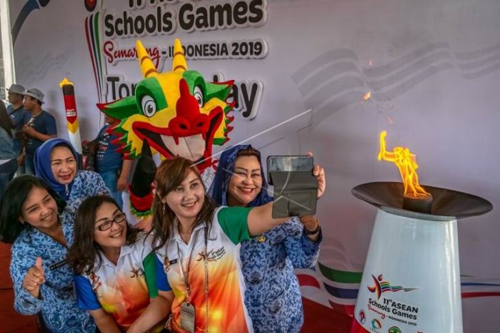 Obor api ASEAN School Games