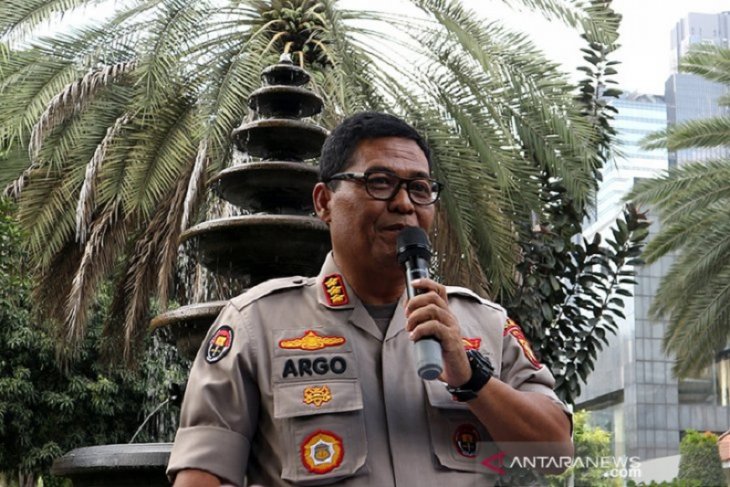 Empat saksi penyerangan kantor DPP Golkar diperiksa polisi