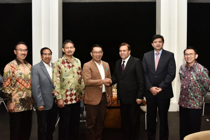 Pakistan expresses interest in W Java's Digital-Credit Village Program
