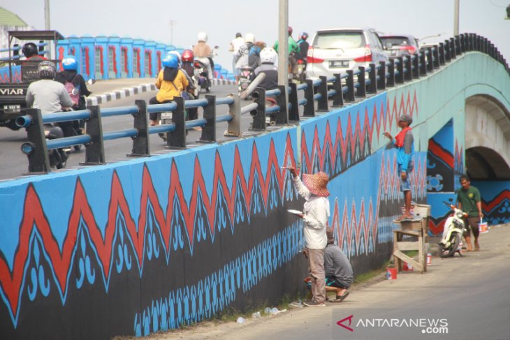 Jembatan Pangeran Bermotif Sasirangan