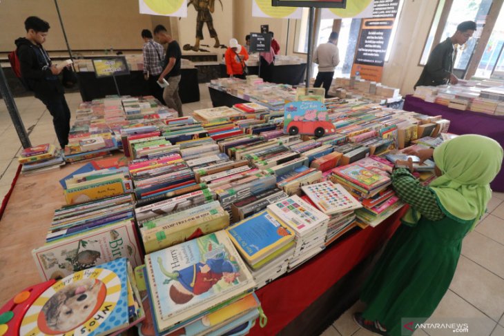 Daya baca rendah bikin buku tidak laku, bukan karena harganya