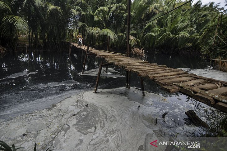 Sungai Citonjong Pangandaran tercemar limbah 