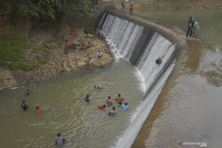 Tradisi nyadran Dam Bagong