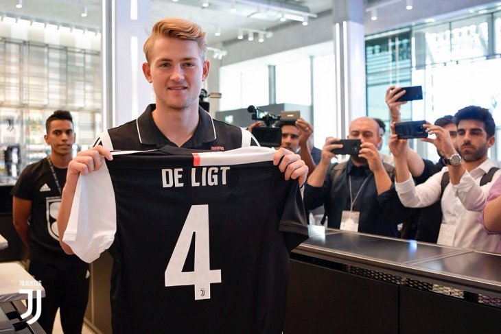 De Ligt tepis rumor jalani diet rendah karbohidrat