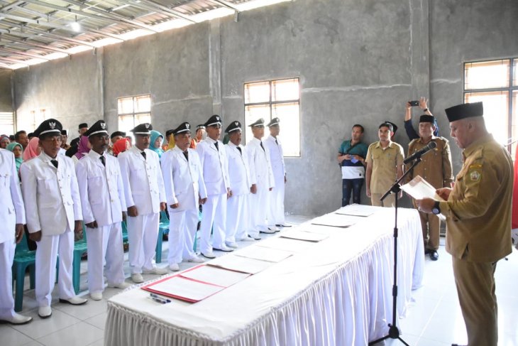 Bupati minta Reje lahirkan inovasi tingkatkan pendapatan kampung