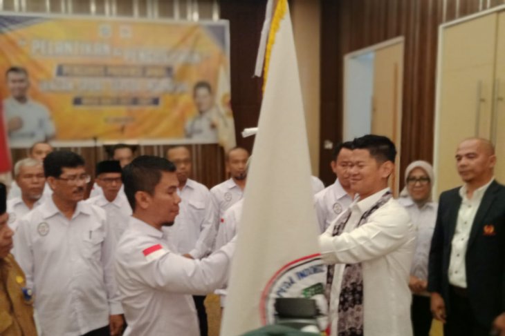 Raja Sapta Oktohari lantik Pengprov ISSI Jambi