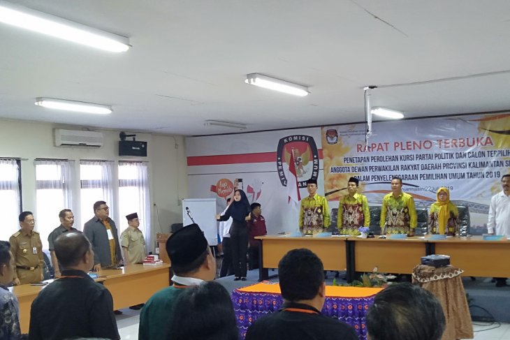 KPU Kalsel tunda penetapan hasil Pemilu 2019