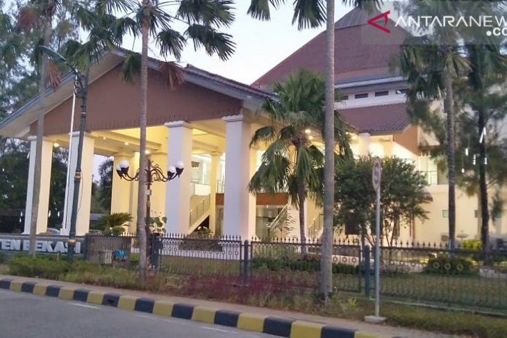 DPRD Bekasi beri batas waktu hingga Rabu Bupati serahkan rekom cawabup