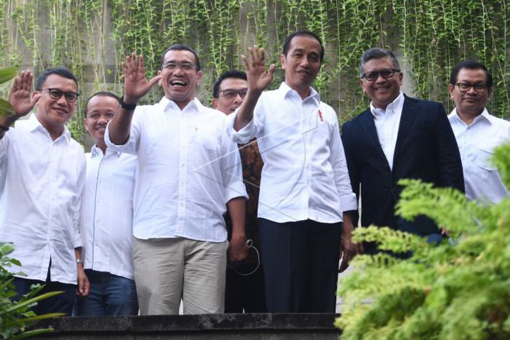 Pembubaran tim kampanye nasional Jokowi-Ma'ruf Amin
