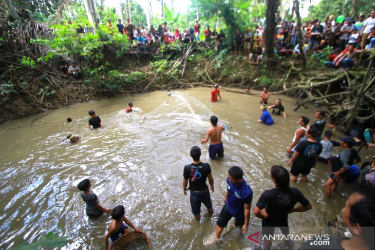 Ngerokop Esa Dayak Deah