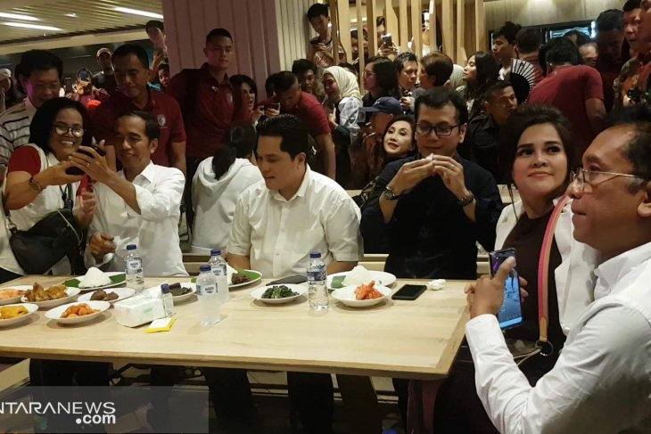 Jokowi believed to recruit young people in cabinet: political analyst
