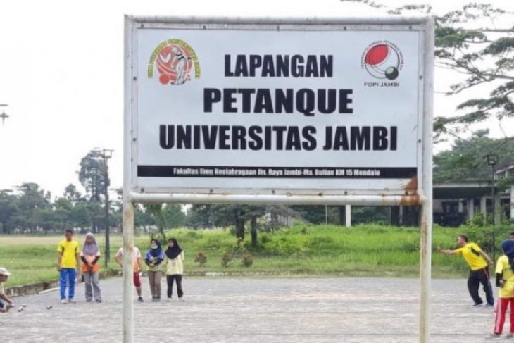 Unja memiliki lapangan khusus olahraga petanque