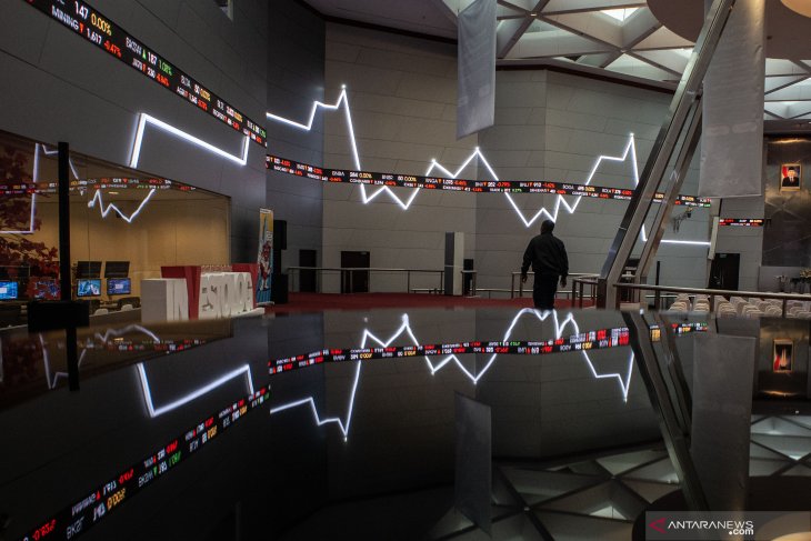 Flash - IHSG Senin dibuka menguat 8,67 poin