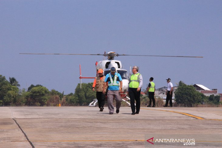BNPB ready to deploy more helicopters to put out forest fires