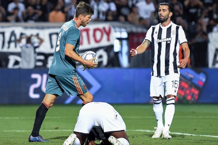 Ajax main imbang lawan PAOK
