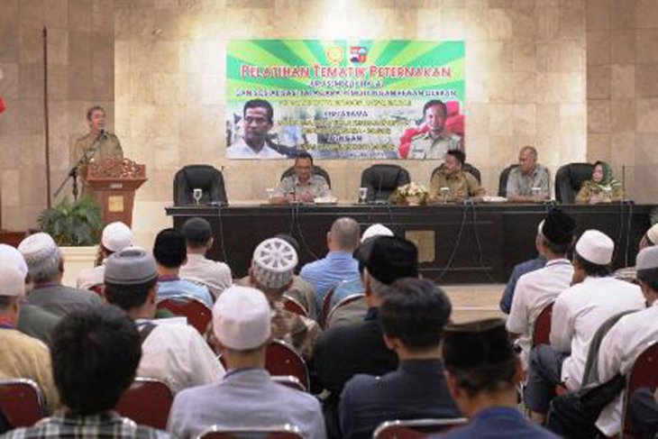 Dedie Rachim imbau pendistribusian daging Qurban tidak gunakan kantong plastik