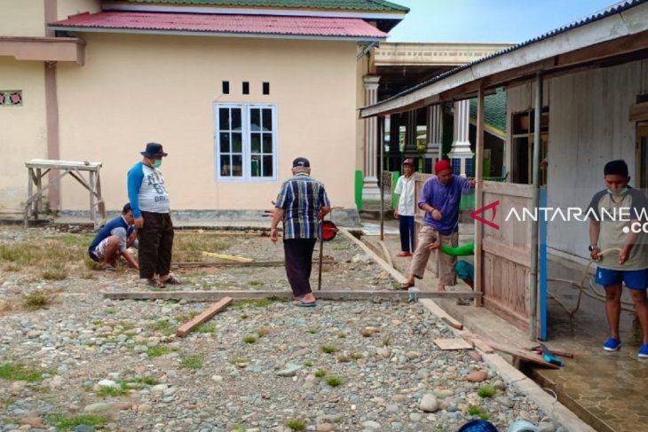 Warga Mukomuko sembelih 1.017 hewan kurban
