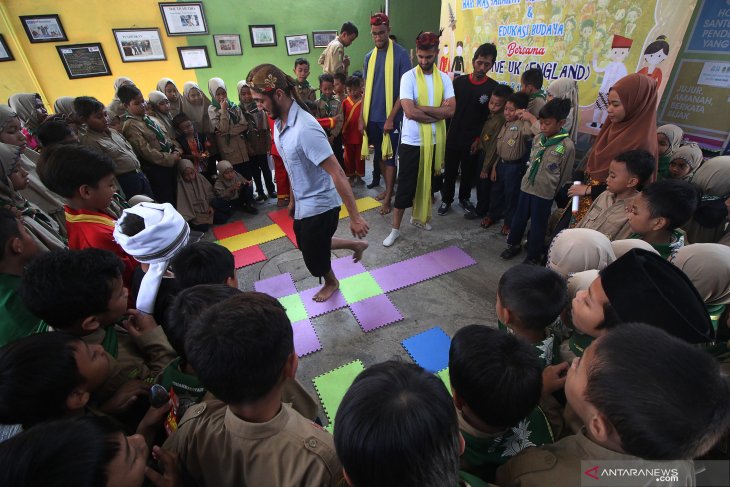 Peringatan Hari Internasional Masyarakat Adat