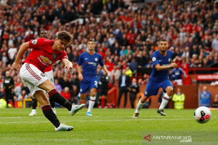 Neville sesumbar MU bakal juara lagi sebelum Liverpool meraihnya