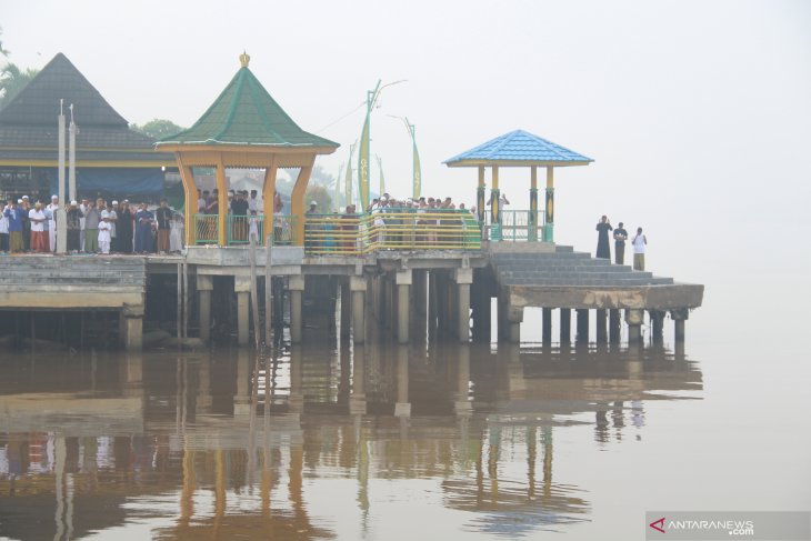 Salat Idul Adha Pontianak diselimuti Kabut Asap