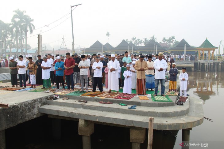 Salat Idul Adha Pontianak diselimuti Kabut Asap