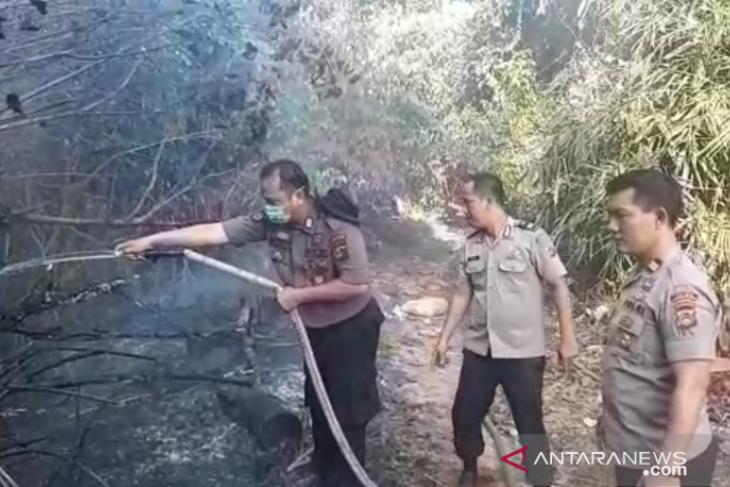 Polsek Toboali berhasil padamkan api di lahan gambut