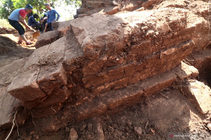 Ekskavasi Candi Klotok Kediri