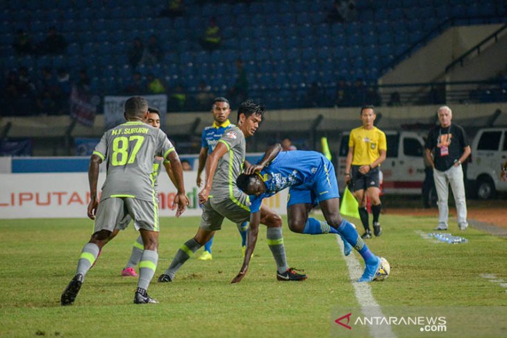 Persib Bandung DItahan Imbang Borneo FC