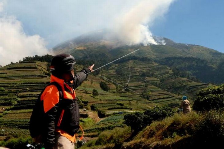 Kebakaran hutan gunung Sumbing