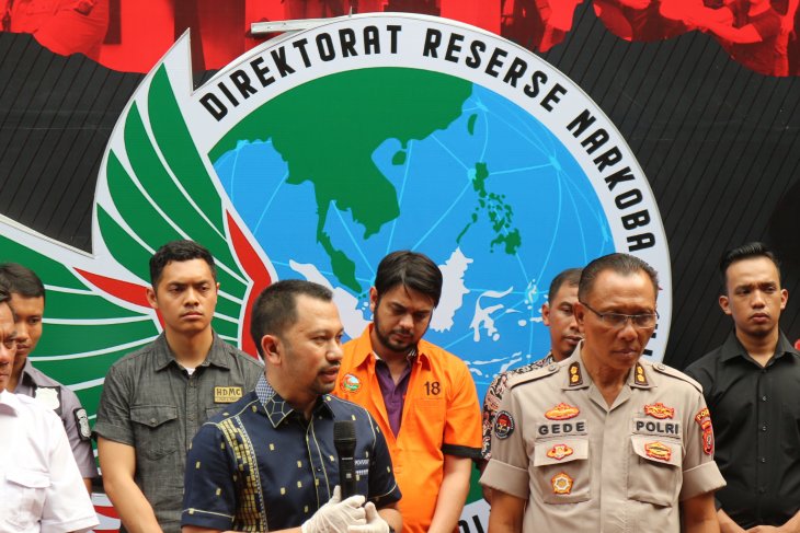 Polisi buru pemasok narkoba Rio Reifan
