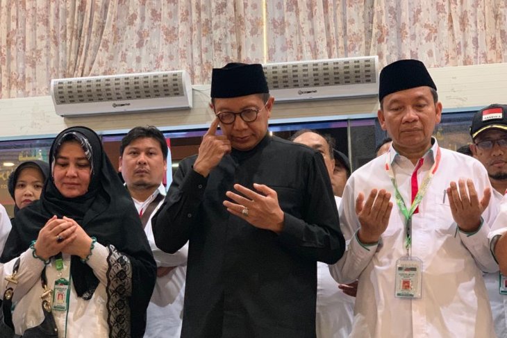 Amirul Hajj meminta maaf saat lepas kepulangan kloter pertama