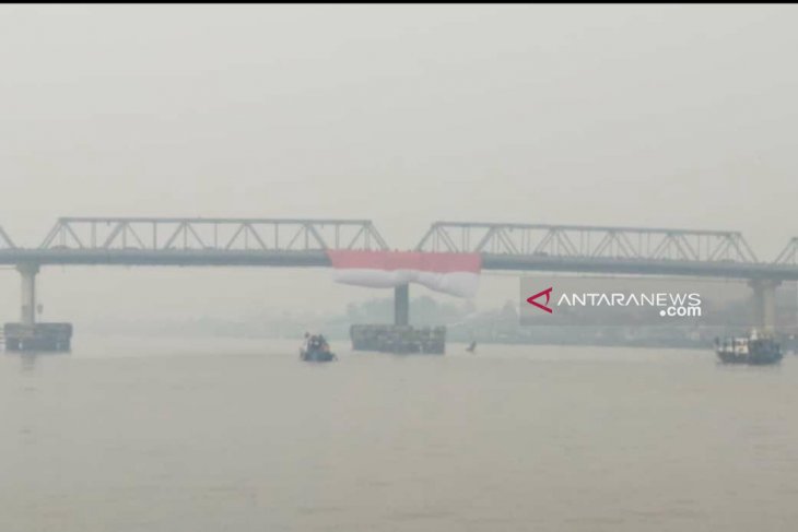 Ribuan warga Pontianak peringati HUT RI di Sungai Kapuas