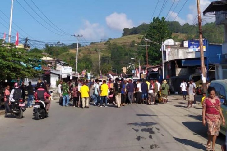 Lalu Lintas Manokwari lumpuh akibat aksi protes insiden kekerasan mahasiswa di Surabaya