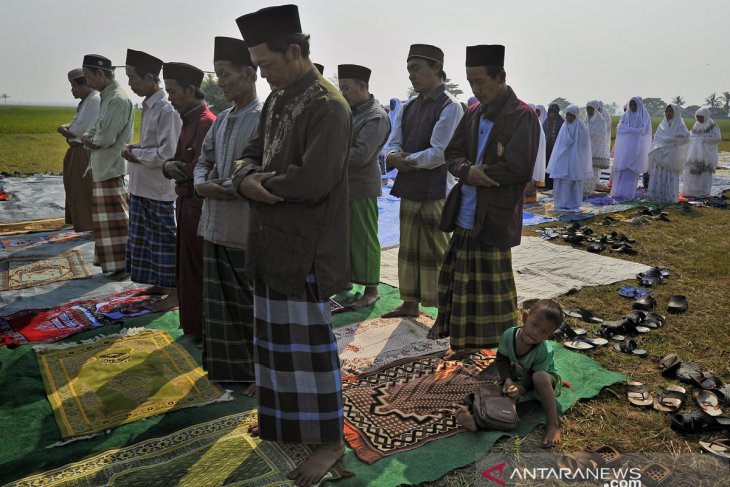 SHOLAT MEMOHON TURUN HUJAN