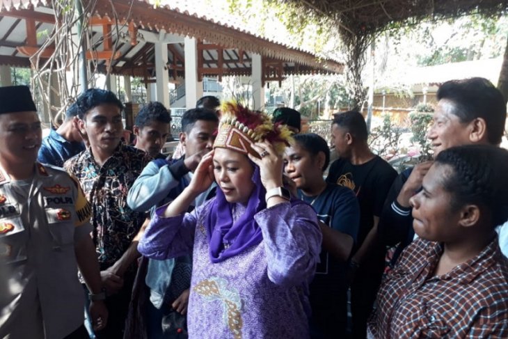 Yenny Wahid ingatkan kedekatan Gus Dur-Papua