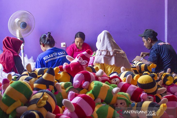 Kampung Boneka di Karawang