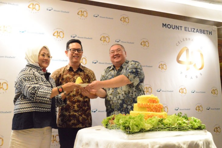 40 Tahun Rumah Sakit Mount Elizabeth dalam Pelayanan dan Kemitraan